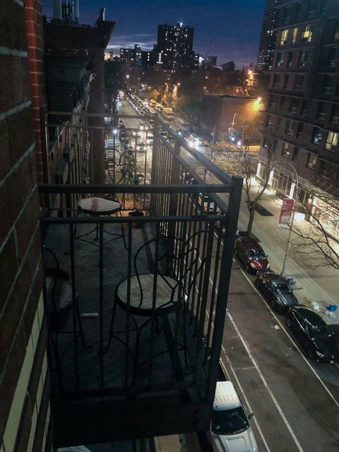 Апартаменты East Harlem Cozy Нью-Йорк Экстерьер фото